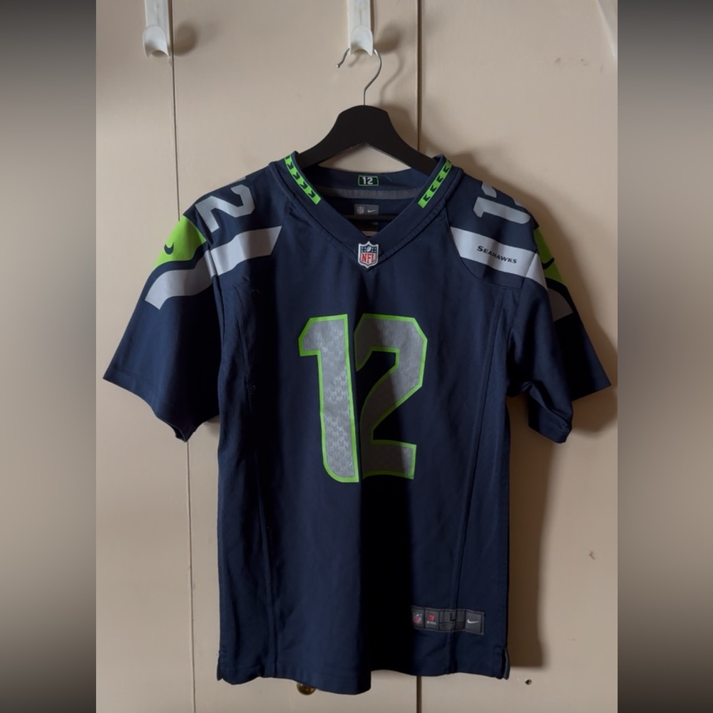 Nike Navy and Neon Green Men's Jersey